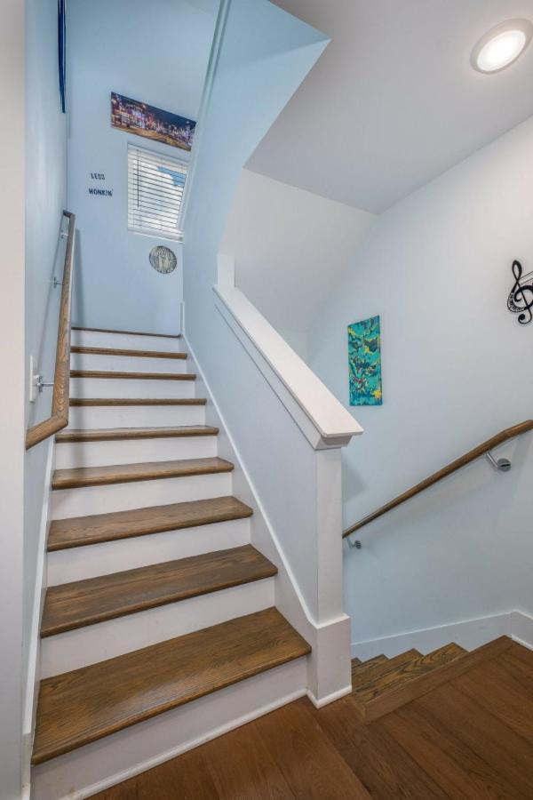 Modern Townhome, W/ Downtown Views, Rooftop Deck Only 6Min To Broadway Nashville Exterior foto